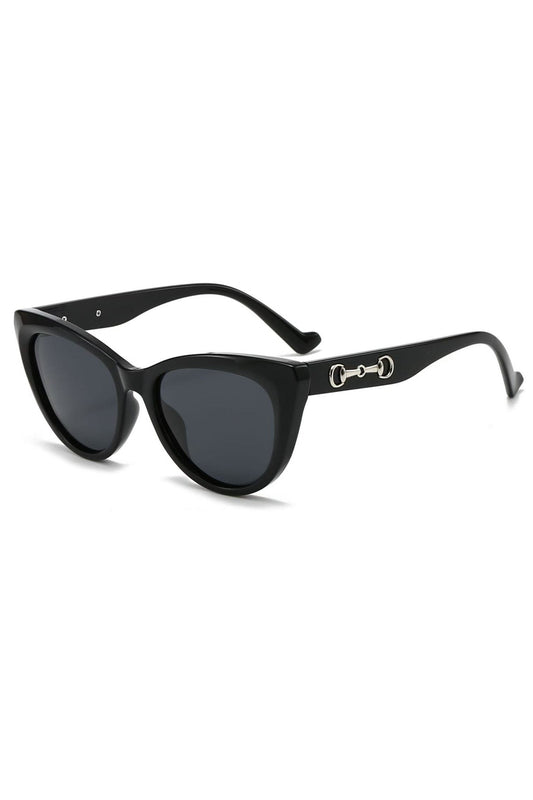 Retro Chic Cat Eye Sunglasses