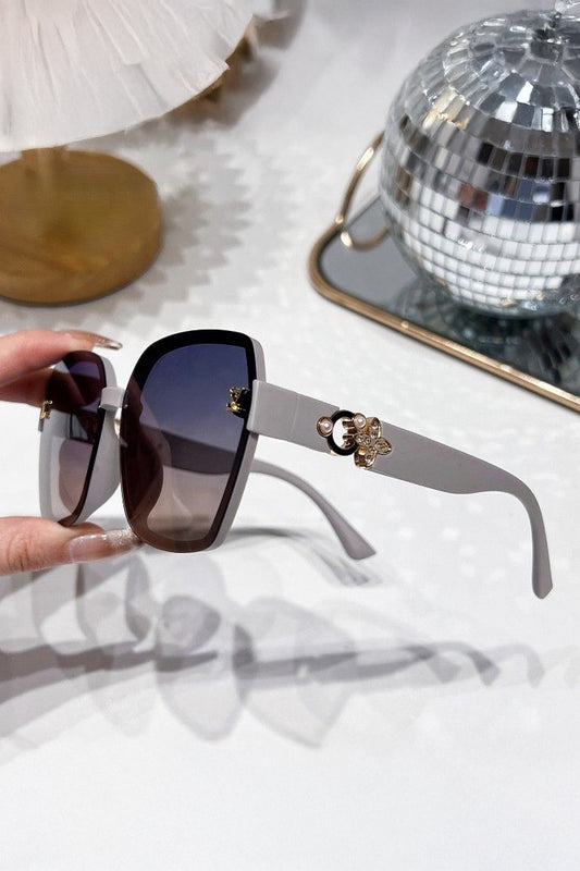 Elegant Flower & Pearl Accent Sunglasses